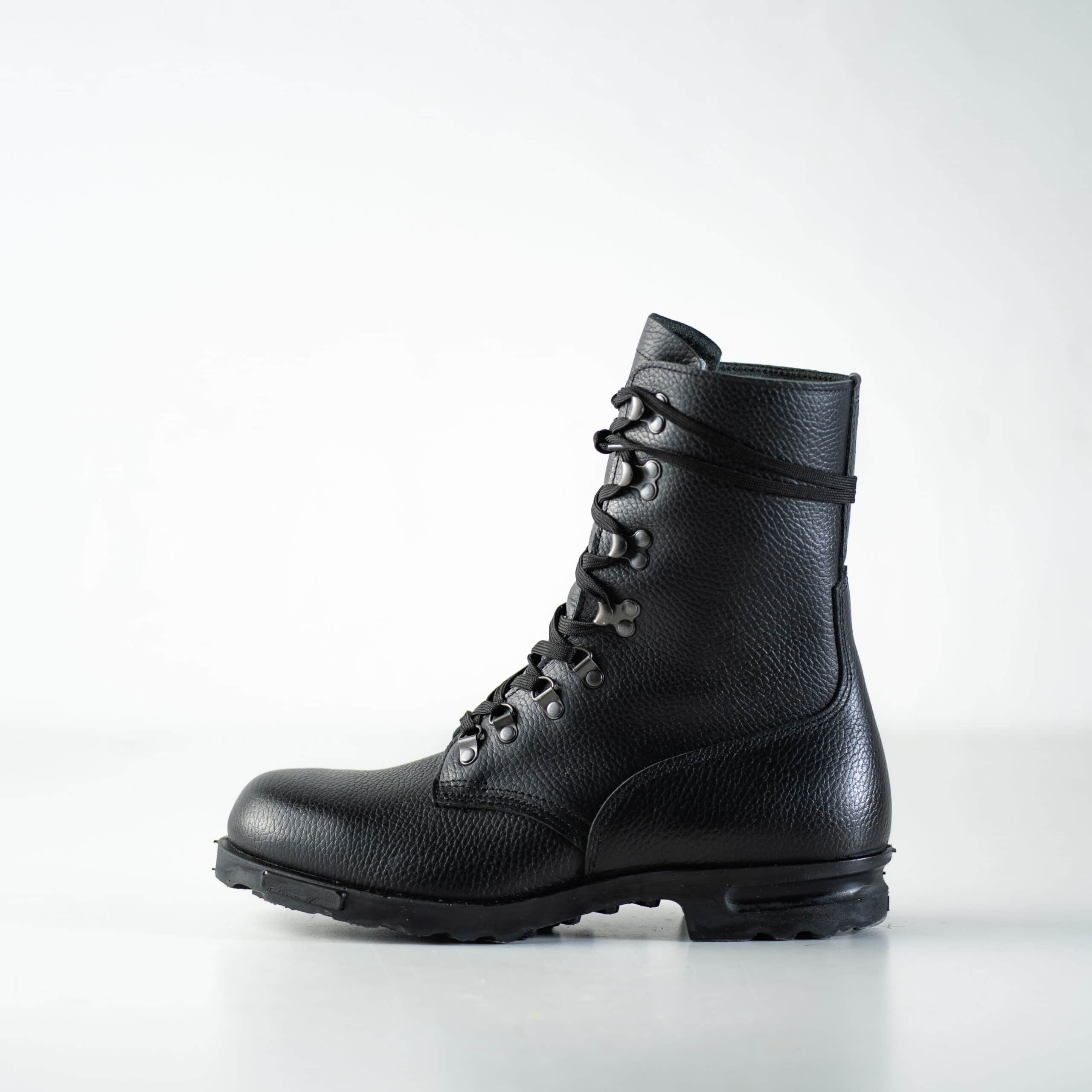 M77-1-scaled-1.jpg M77 Norwegian Combat Boots - Legendary Military Grade Full-Grain Leather Footwear for All-Weather Durability